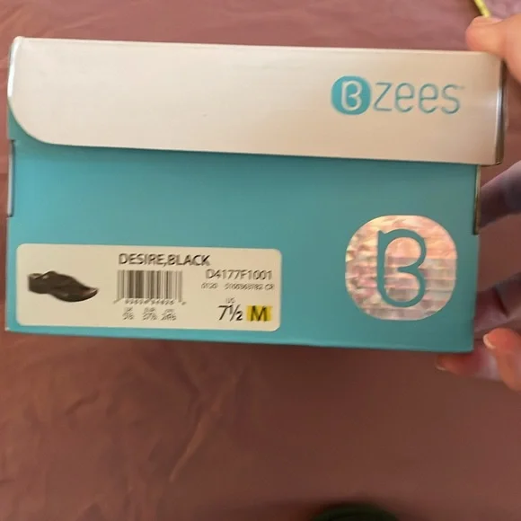 B Zees black slide ons. Never worn. - Picture 4 of 4